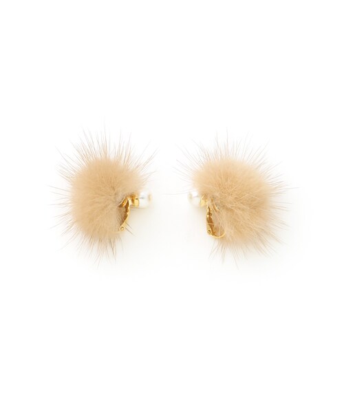 GRL（グレイル）の「ミンクファーパールイヤリング（イヤリング・レディース・グレー/ホワイト/ブラック/ボルドー/キャメル/ダークピンク・F）」の4枚目の写真