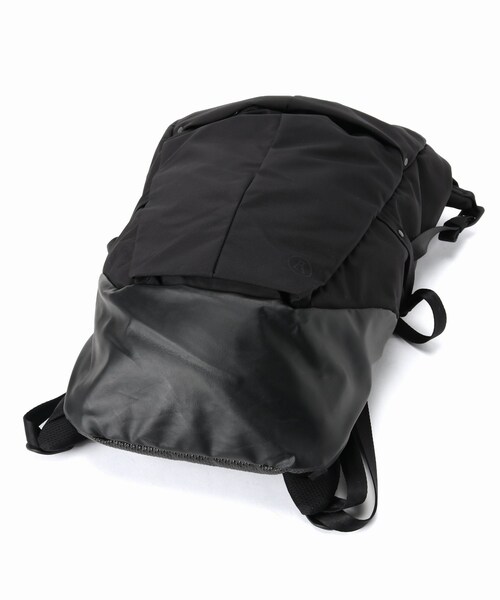 JOURNAL STANDARD relume（ジャーナルスタンダード　レリューム）の「ALCHEMY EQUIPMENT / アルケミーエキップメント : 30L ROLL TOP DAYPACK（バッグ・ブラック/フリー/残り1点）」の5枚目の写真