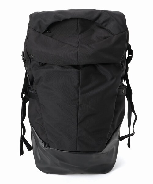 JOURNAL STANDARD relume（ジャーナルスタンダード　レリューム）の「ALCHEMY EQUIPMENT / アルケミーエキップメント : 30L ROLL TOP DAYPACK（バッグ・ブラック/フリー/残り1点）」の2枚目の写真