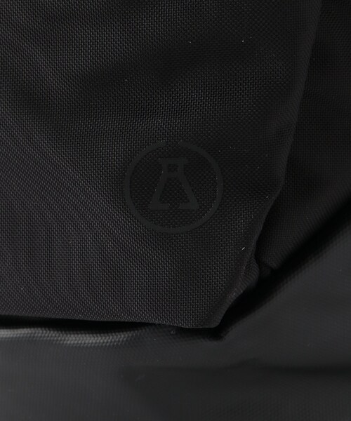 JOURNAL STANDARD relume（ジャーナルスタンダード　レリューム）の「ALCHEMY EQUIPMENT / アルケミーエキップメント : 30L ROLL TOP DAYPACK（バッグ・ブラック/フリー/残り1点）」の21枚目の写真