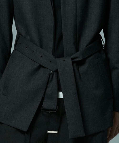 ato（アトウ）の「TROPICAL STRETCH HALF STAND BZ（ブルゾン・メンズ・ブラック/グレー・46/48）」の4枚目の写真