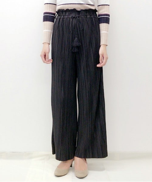 archives(アルシーヴ)の「【WEB限定先行予約】タッセル付きプリーツワイドパンツ(その他パンツ・レディース・ブラック/グレー/ピンク・MEDIUM)」の2枚目の写真