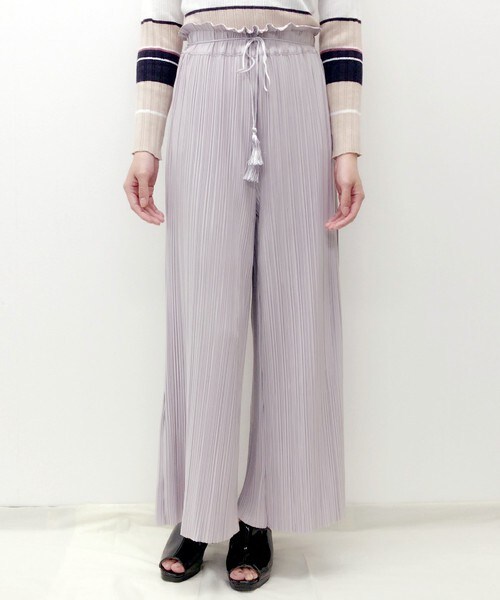 archives(アルシーヴ)の「【WEB限定先行予約】タッセル付きプリーツワイドパンツ(その他パンツ・レディース・ブラック/グレー/ピンク・MEDIUM)」の1枚目の写真