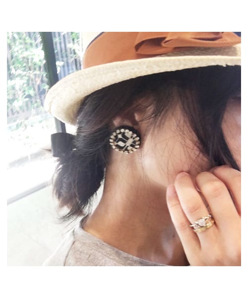 Hime.（ヒメ）の「Hime.フランス製生地くるみボタンイヤリング（イヤリング・レディース・その他）」の5枚目の写真