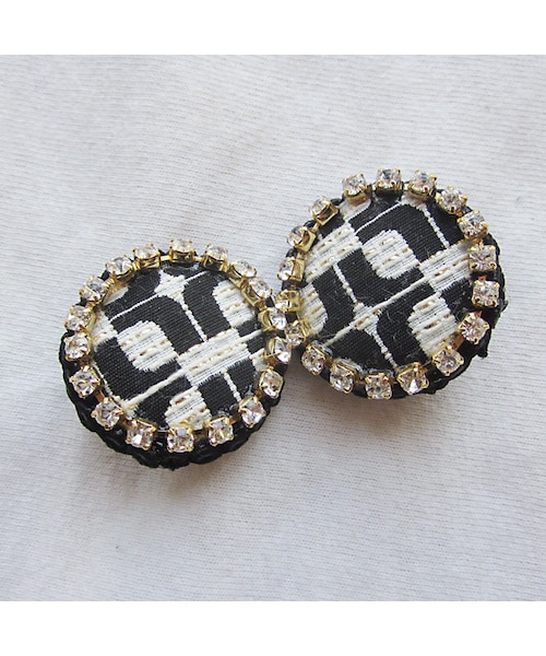 Hime.（ヒメ）の「Hime.フランス製生地くるみボタンイヤリング（イヤリング・レディース・その他）」の6枚目の写真