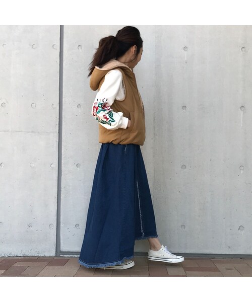 copine（コピン）の「プルオーバーワイドスリーブ袖花柄刺繍(2color