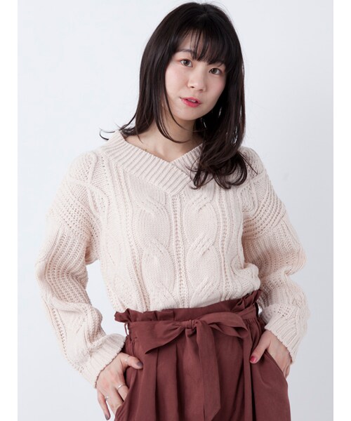 w closet（ダブルクローゼット）の「モールヤーンケーブル編みニット（トップス・レディース・Lベージュ/ラベンダー/Dピンク・FREE）」の4枚目の写真