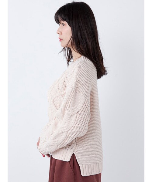 w closet（ダブルクローゼット）の「モールヤーンケーブル編みニット（トップス・レディース・Lベージュ/ラベンダー/Dピンク・FREE）」の5枚目の写真