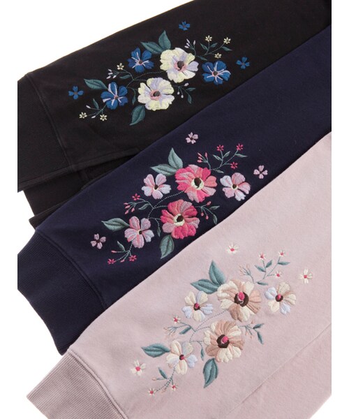 w closet(ダブルクローゼット)の「【S/S】袖スリット刺繍入り裏毛プルオーバー(トップス・レディース・Lピンク/ネイビー/ブラック・FREE)」の12枚目の写真