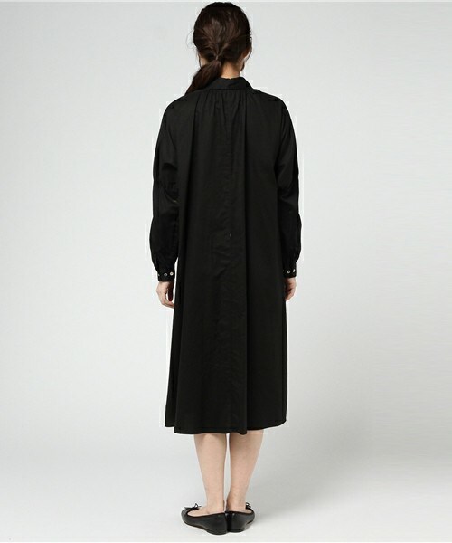 FRAPBOIS（フラボア）の「ビエラックス（シャツワンピース・レディース・ブラック/グレー/ベージュ・0/1）」の6枚目の写真