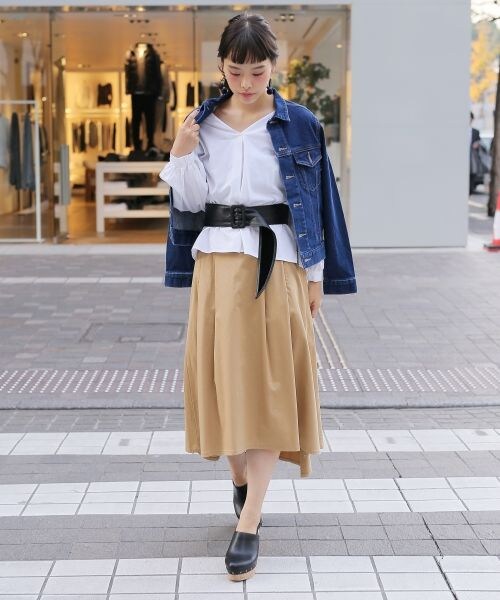 LOWRYS FARM（ローリーズファーム）の「ＣＯＮＥＧジャン（ジャケット/アウター・ライトデニム/USED85/ブルーデニム）」の6枚目の写真