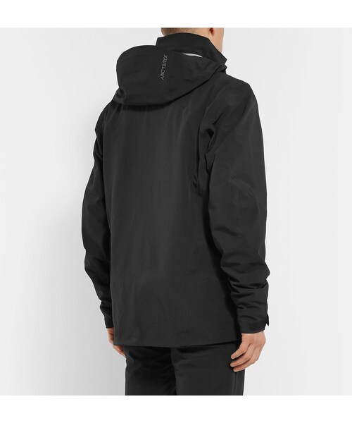 ARC'TERYX（アークテリクス）の「Arc'teryx Cassiar GORE-TEX Ski Jacket（テーラードジャケット・メンズ・Black・XL）」の4枚目の写真