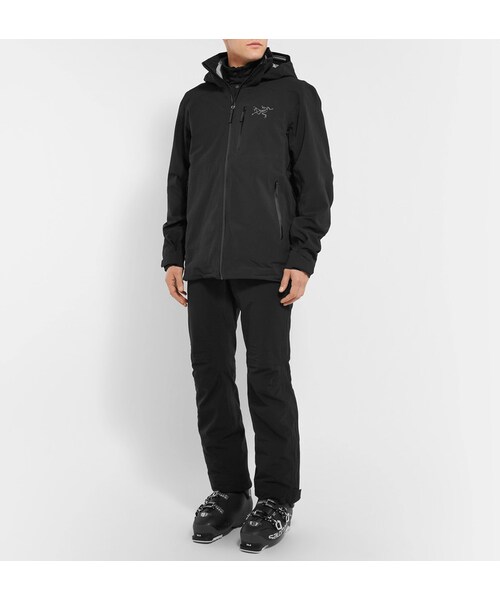 ARC'TERYX（アークテリクス）の「Arc'teryx Cassiar GORE-TEX Ski Jacket（テーラードジャケット・メンズ・Black・XL）」の3枚目の写真