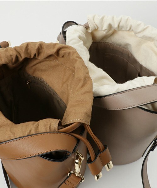 matelasse durer（マトラッセ デュレ）の「バケットキンチャクバッグ（ショルダーバッグ・レディース・ブラック/ベージュ/キャメル・フリー）」の11枚目の写真
