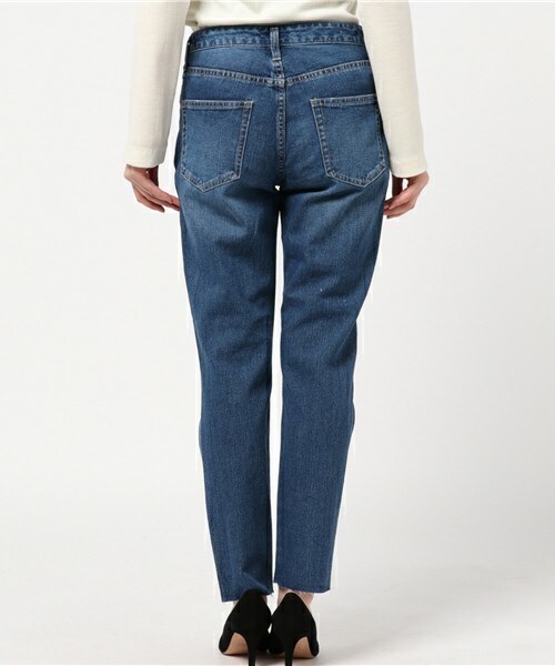 archives（アルシーヴ）の「ダメージテーパードパンツ（デニムパンツ・レディース・ブルー/ロイヤルブルー・SMALL/MEDIUM）」の5枚目の写真