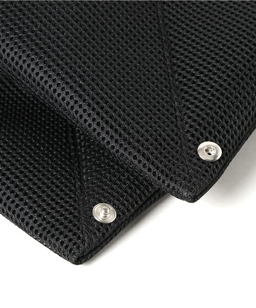 MM6 Maison Margiela（ｴﾑｴﾑｼｯｸｽ ﾒｿﾞﾝ ﾏﾙｼﾞｪﾗ）の「MM6 Maison Margiela トライアングルネットトートバッグ（ハンドバッグ・レディース・ブラック/ブルー/ローズ・FREE）」の6枚目の写真