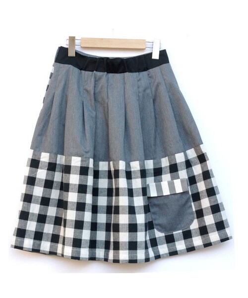 NIRAME.CO（ニラメッコ）の「お手伝いスカート　モノトーン　ボーダーチェック（スカート・レディース・その他）」の5枚目の写真