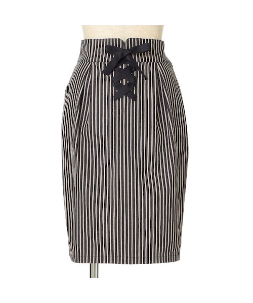 F i.n.t（フィント）の「フロントレースアップタイトスカート/F&A（スカート・レディース・その他）」の2枚目の写真