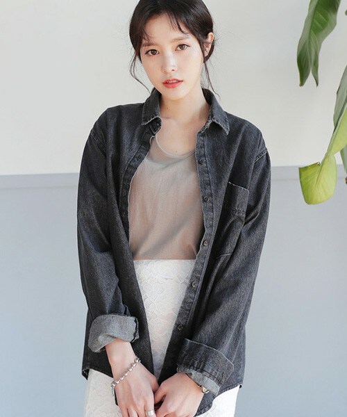 DHOLIC（ディーホリック）の「ワンポケットオーバーサイズデニムシャツ（シャツ/ブラウス・レディース・FREE）」の2枚目の写真