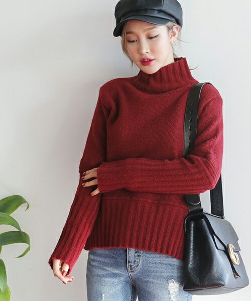 DHOLIC(ディーホリック)の「スリットリブヘムハイネックニットプルオーバー(ニット/セーター・レディース・FREE)」の1枚目の写真