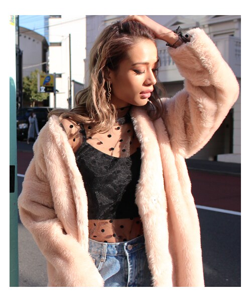 ANAP（アナップ）の「フェイクファーノーカラーコート（ジャケット/アウター・レディース・アイボリー/ピンク/ブラック・one size）」の11枚目の写真