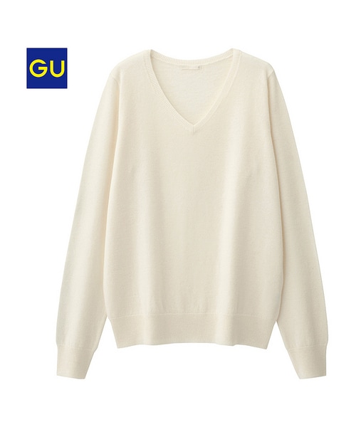 GU（ジーユー）の「(GU)ウールブレンドVネックセーター(長袖) OFF WHITE S（ニット/セーター・レディース・BLACK_09/BLUE_66/LIGHT GRAY_02/OFF WHITE_01・S/M/L/XL）」の2枚目の写真