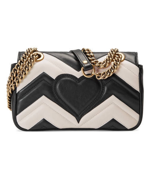 GUCCI（グッチ）の「〔GGマーモント〕 キルティング ミニバッグ（ショルダーバッグ・レディース・ハイビスカスレッド レザー/ブラック  レザー/ブラック＆ホワイト  レザー・U）」の5枚目の写真