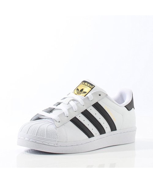 adidas（アディダス）の「オリジナルス スーパースター [Superstar WMNS]（スニーカー・レディース・ランニングホワイト/コアブラック/ランニングホワイト/ランニングホワイト/ランニングホワイト/ランニングホワ・22.0cm/22.5cm/23.0cm/23.5cm/24.0cm/24.5cm/25.0cm/25.5cm）」の4枚目の写真