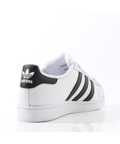 adidas（アディダス）の「オリジナルス スーパースター [Superstar WMNS]（スニーカー・レディース・ランニングホワイト/コアブラック/ランニングホワイト/ランニングホワイト/ランニングホワイト/ランニングホワ・22.0cm/22.5cm/23.0cm/23.5cm/24.0cm/24.5cm/25.0cm/25.5cm）」の10枚目の写真