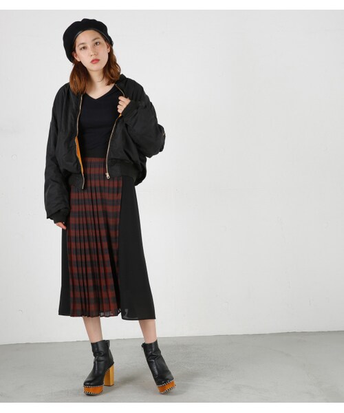 MOUSSY(マウジー)の「Moussy Vintage Ma-1(ジャケット/アウター・レディース・BLK・F)」の3枚目の写真