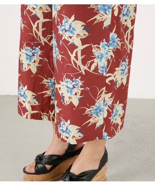 moussy 花柄ワイドパンツ♡新品タグ付き moussy 花柄ワイドパンツ♡新品タグ付き