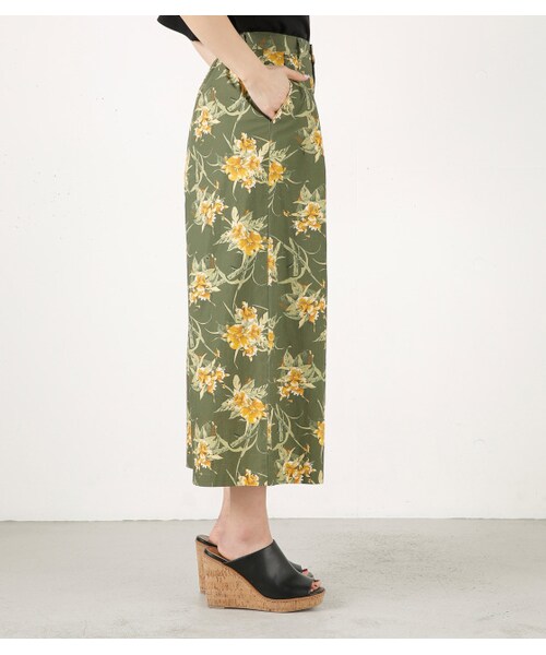 moussy 花柄ワイドパンツ♡新品タグ付き moussy 花柄ワイドパンツ♡新品タグ付き
