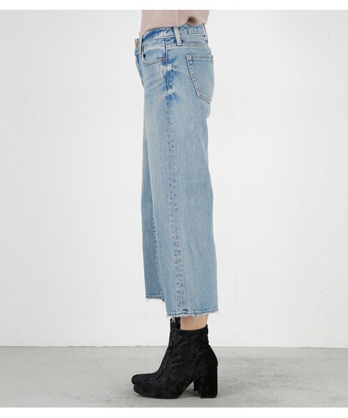 MOUSSY（マウジー）の「MOUSSY CROPPED FLARE パンツ（デニムパンツ・レディース・BLU・24inch/25inch/26inch/27inch）」の7枚目の写真