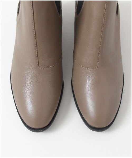 URBAN RESEARCH（アーバンリサーチ）の「レディスシューズ(サイドゴアショートブーツ)/アーバンリサーチ ドアーズ レディース(URBAN RESEARCH DOORS)（ブーツ・レディース・BEIGE/BLACK・36/36.5/37）」の3枚目の写真