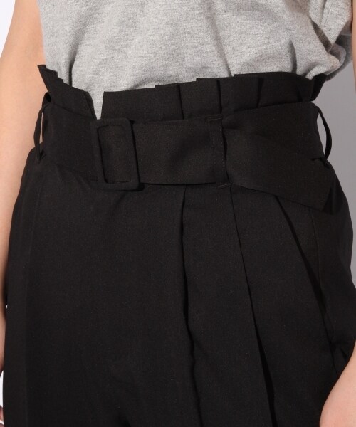 LOWRYS FARM（ローリーズファーム）の「TRリボン/ベルトツキパンツ（その他パンツ・レディース・ライトベージュ53/ネイビー88・F）」の7枚目の写真