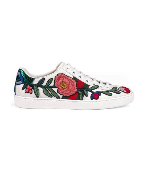 GUCCI（グッチ）の「フローラル エンブロイダリー付き ロートップスニーカー（シューズ）」