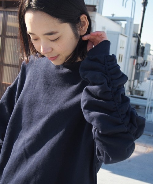 FRAPBOIS（フラボア）の「シャーリンウラケ（スウェット・レディース・ネイビー/グレー/カーキ・1）」の4枚目の写真