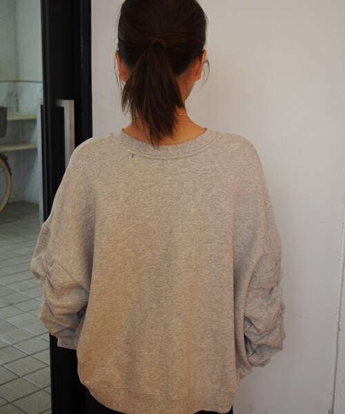 FRAPBOIS（フラボア）の「シャーリンウラケ（スウェット・レディース・ネイビー/グレー/カーキ・1）」の14枚目の写真