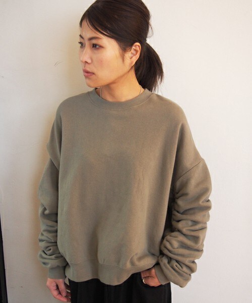 FRAPBOIS（フラボア）の「シャーリンウラケ（スウェット・レディース・ネイビー/グレー/カーキ・1）」の3枚目の写真