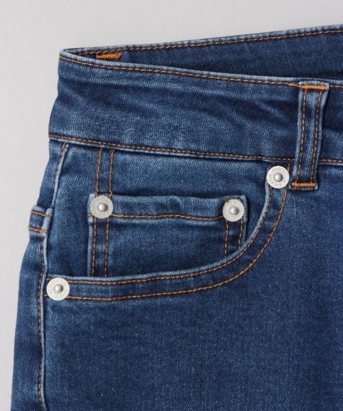 JEANASIS（ジーナシス）の「DENIMシルキースキニーパンツ（デニムパンツ・レディース・グレー(15)・S）」の7枚目の写真