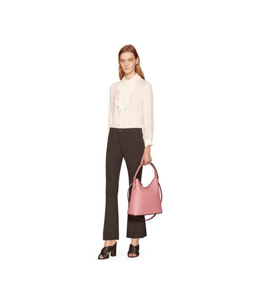 GUCCI(グッチ)の「オンライン限定 グッチ シグネチャー ホーボー(ショルダーバッグ・レディース・キャンディピンク グッチ シグネチャー/グッチ シグネチャー パープル/グッチ シグネチャー ハイビスカスレッド/ブラック グッチ シグネチャー/GGスプリーム/GGスプリーム キャンバス・U)」の7枚目の写真