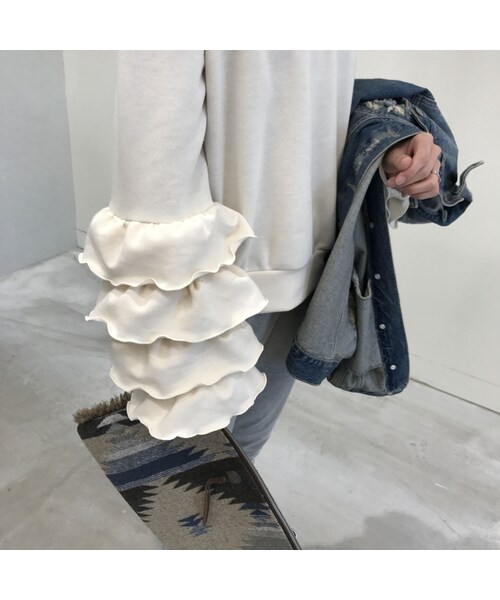copine（コピン）の「再入荷!ボリューム袖フリルラウンドネックプルオーバー(4color)（スウェット・レディース・その他）」の11枚目の写真