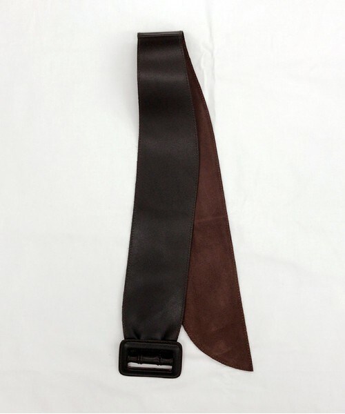 archives（アルシーヴ）の「【ZOZO先行予約】レザーサッシュベルト（ベルト・レディース・ブラック/ダークブラウン・MEDIUM）」の5枚目の写真