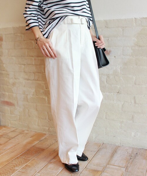 FRAMeWORK（フレームワーク）の「≪予約≫ベルトツキ ワイド チノパンツ◆（パンツ・ホワイト/34/在庫あり/36/38/40）」の21枚目の写真