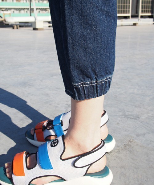 FRAPBOIS（フラボア）の「スニーク（サンダル・レディース・ホワイト/ブラック・0/1/2/3）」の10枚目の写真