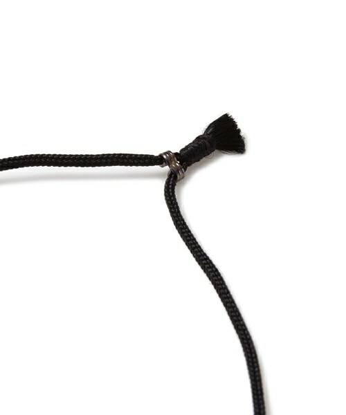 TOGA PULLA（トーガ　プルラ）の「TOGA PULLA マジックトライアングルネックレス（ネックレス・レディース・ホワイト/ブラック/ブラウン・FREE）」の9枚目の写真