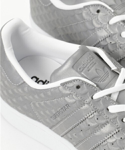 adidas Originals(アディダスオリジナルス)の「adidas originals 『SUPERSTAR W』スニーカー(スニーカー・メンズ・グレー・26/27/28)」の7枚目の写真