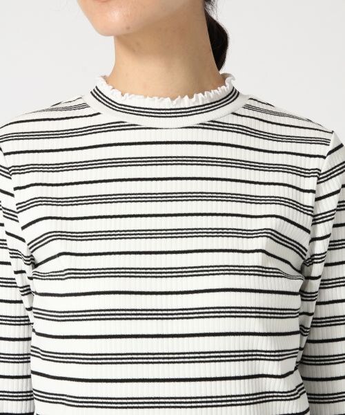 LOWRYS FARM（ローリーズファーム）の「テレコハイネックメロー（トップス・オフ/ブラック/ボーダー/グレー/ピンク/ブラウン/グリーン）」の10枚目の写真