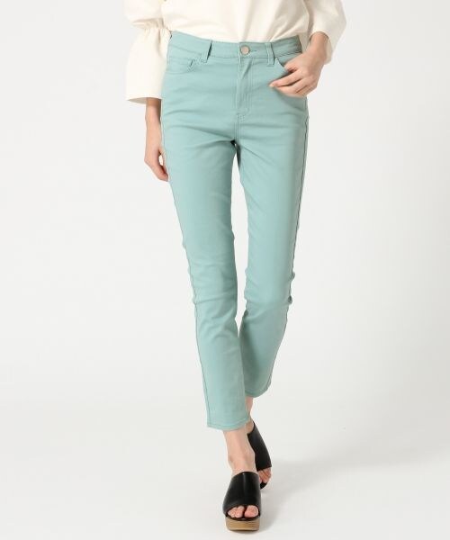 LOWRYS FARM（ローリーズファーム）の「ストレッチカラースキニーパンツ（パンツ・オフ/ブラック/ピンク/グリーン）」の3枚目の写真