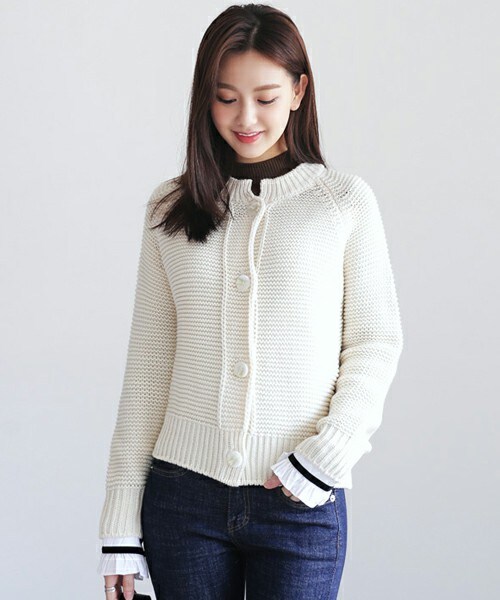 DHOLIC（ディーホリック）の「ラグランスリーブ4ボタンニットカーディガン（カーディガン/ボレロ・レディース・FREE）」の2枚目の写真